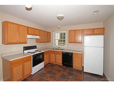 4701 Belfield Ct, North Chesterfield, VA 23237 - photo 6