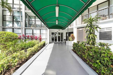 1000 Parkview Dr unit 701, Hallandale Beach, FL 33009 - photo 4