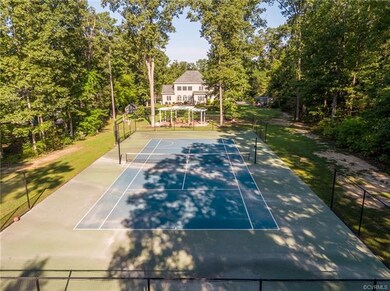 Private Tennis Court with Basketball hoop!!