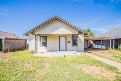 315 S 13th St, Slaton, TX 79364 - photo 2