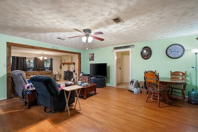 114 Fcr unit 540, Fairfield, TX 75840 - photo 6