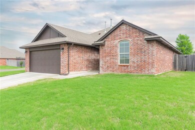 2201 SE 5th St, Moore, OK 73160 - photo 2