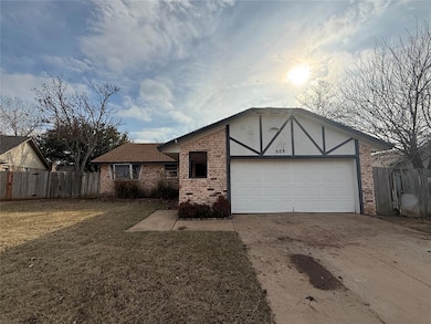 608 SW 23rd St, Moore, OK 73160 - photo 2