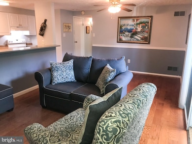 19629 Gunners Branch Rd, Germantown, MD 20876 - photo 6