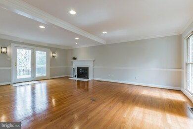 2939 Fort Lee St, Herndon, VA 20171 - photo 3