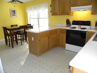 27 Douglas St, Lisbon Falls, ME 04252 - photo 5