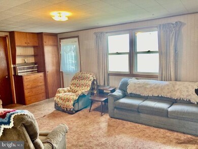 670 Lancaster Ave, New Holland, PA 17557 - photo 3