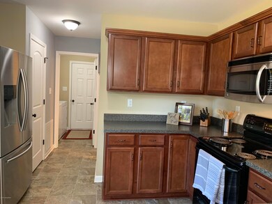 406 Berger Farm Dr, Mount Washington, KY 40047 - photo 7