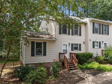 107 Weatherstone Dr unit A, Chapel Hill, NC 27514 - photo 2