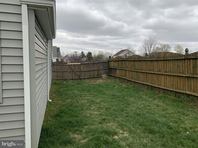 302 Hunters Rd, Swedesboro, NJ 08085 - photo 3