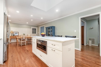 4010 Balsam Dr, Raleigh, NC 27612 - photo 5