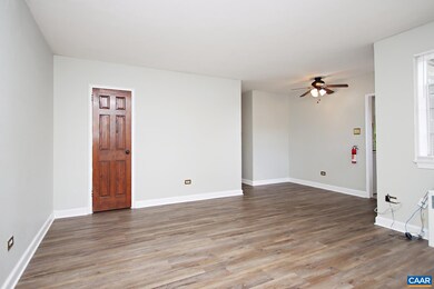 32 University Cir unit 306, Charlottesville, VA 22903 - photo 3