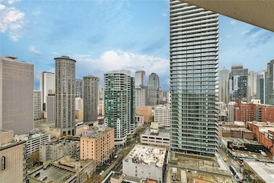 Royal Crest unit 2606, Seattle, WA 98121 - photo 6