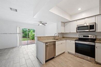 7403 NW 76th St, Tamarac, FL 33321 - photo 4