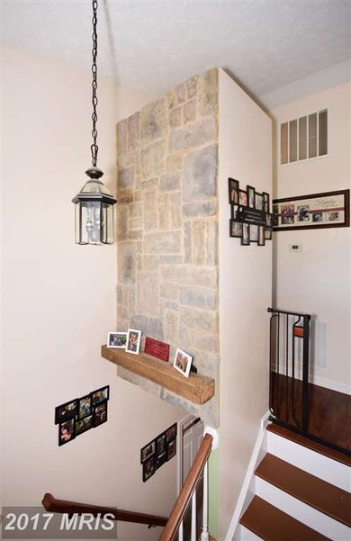 572 Stonewall St, Strasburg, VA 22657 - photo 7