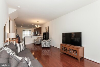 17130 Gibson Mill Rd unit 21, Dumfries, VA 22026 - photo 5