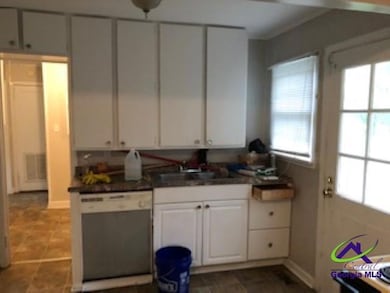 212 Arnold Blvd, Warner Robins, GA 31093 - photo 3