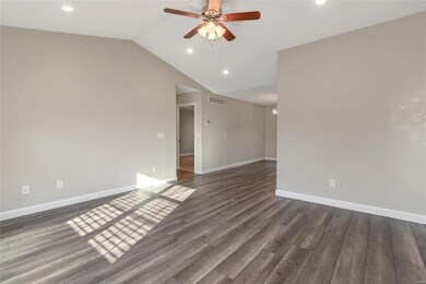 16211 Hailey Ln, Saint Robert, MO 65584 - photo 7