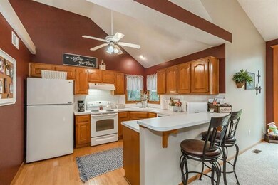 4705 Chouteau St, Shawnee, KS 66226 - photo 7