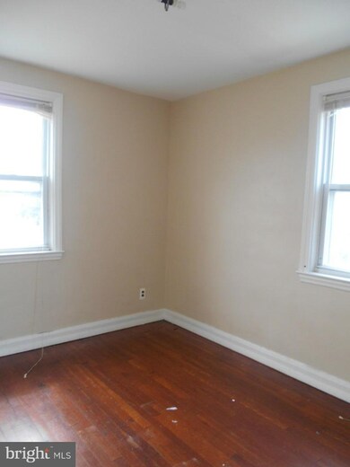 1101 Gleneagle Rd unit 2ND FLOOR, Baltimore, MD 21239 - photo 6