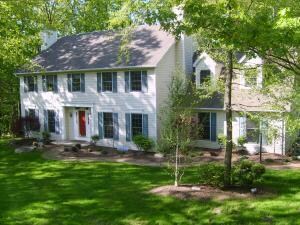 128 Devonshire Ct, Cresco, PA 18326 - photo 2