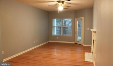 13085 Autumn Woods Way unit 102, Fairfax, VA 22033 - photo 4