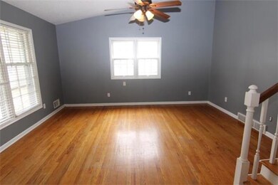 5228 Bond St, Shawnee, KS 66203 - photo 3