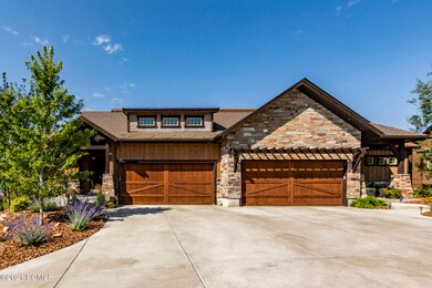0_Exterior_high_3726615
