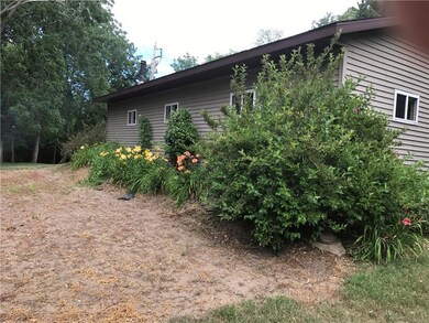 1726 S 52nd Ave E, Newton, IA 50208 - photo 3