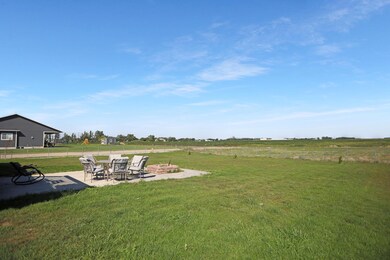 5208 Kingfisher Ave SE, Aberdeen, SD 57401 - photo 3