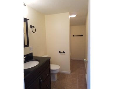 424 E River St, Orange, MA 01364 - photo 4