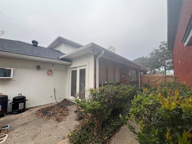 View of home's exterior