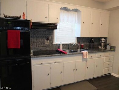 1211 18th St NE, Canton, OH 44705 - photo 5