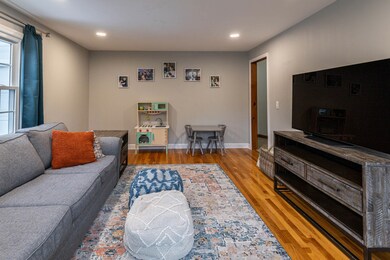 9 Country Side Dr, Nashua, NH 03062 - photo 3