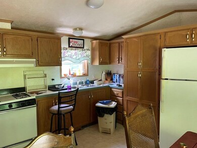 37 S County Rd, Florida, MA 01247 - photo 5