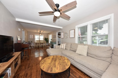 Living to dining room