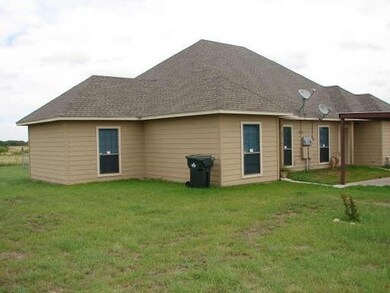 116 Collett Ct unit 116-118, Weatherford, TX 76088 - photo 2