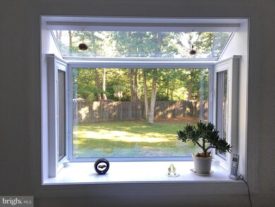 13461 Buchanan Dr, Fort Washington, MD 20744 - photo 4