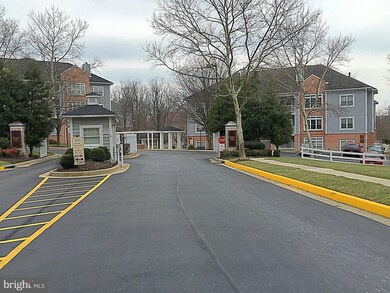 9203 Groffs Mill Dr unit 9203, Owings Mills, MD 21117 - photo 2