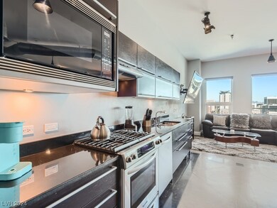 Granit Countertops and Stainless Appliances