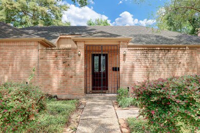10322 Lynbrook Hollow St, Houston, TX 77042 - photo 6