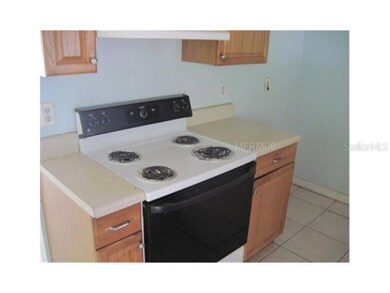 3665 Sugarcreek Dr, Tampa, FL 33619 - photo 7