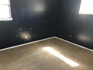 13 Chickasaw St, Laurel, MS 39440 - photo 5