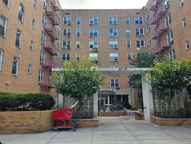 42-42 Colden St unit 622, Flushing, NY 11355 - photo 2