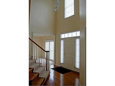 Entry/Foyer.