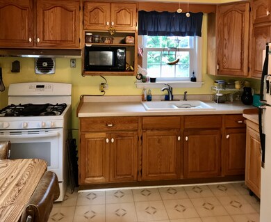 738 Suffolk Ave, Westchester, IL 60154 - photo 6