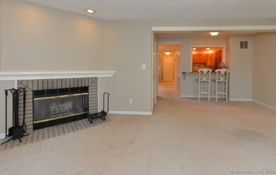 35 Far View Commons unit 35, Southbury, CT 06488 - photo 6