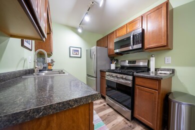 10. Kitchen 1