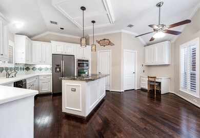 312 Pine Creek Dr, Friendswood, TX 77546 - photo 7