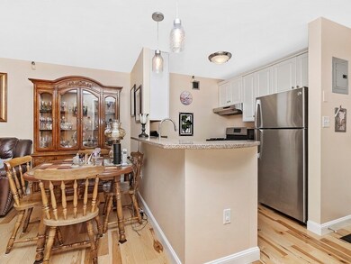 Parris Landing unit 5106, Charlestown, MA 02129 - photo 4
